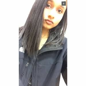 Meet your Posher, Niki